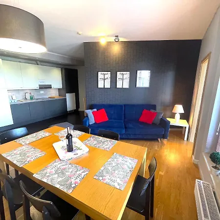Apartmán Z 3 Sypialniami Przy Plazy *